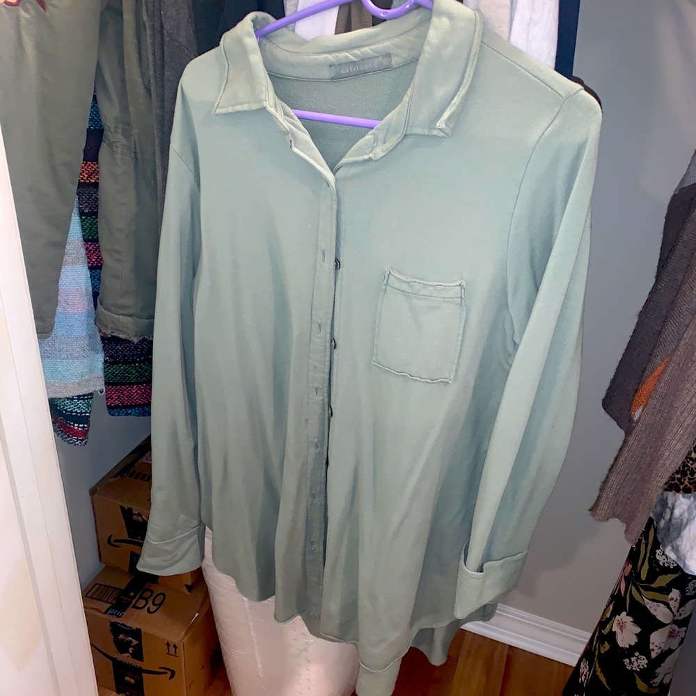 Green button up loose fitted flannel